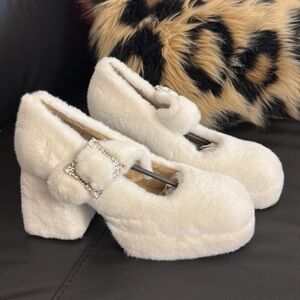 Never used fur fur chunky heel. Storage Remodeling Sale
